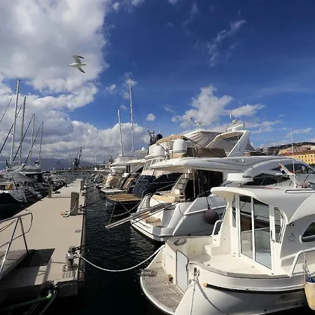 Nelly Apartman Rijeka